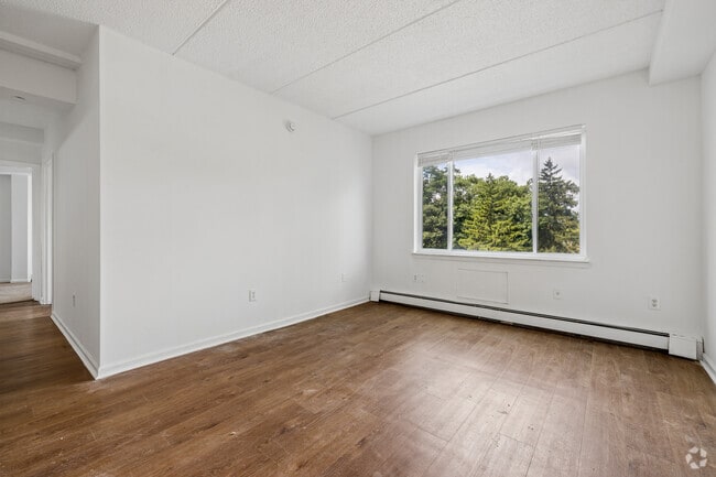 2BR, 1BA - Living Room