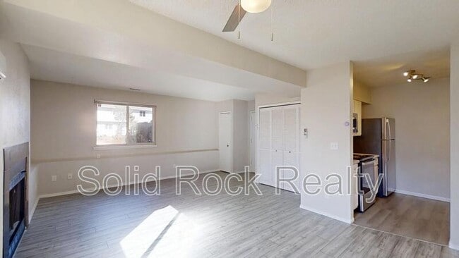 Photo - 1845 Zebulon Dr