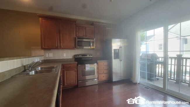 Photo - 3863 S Thompson St