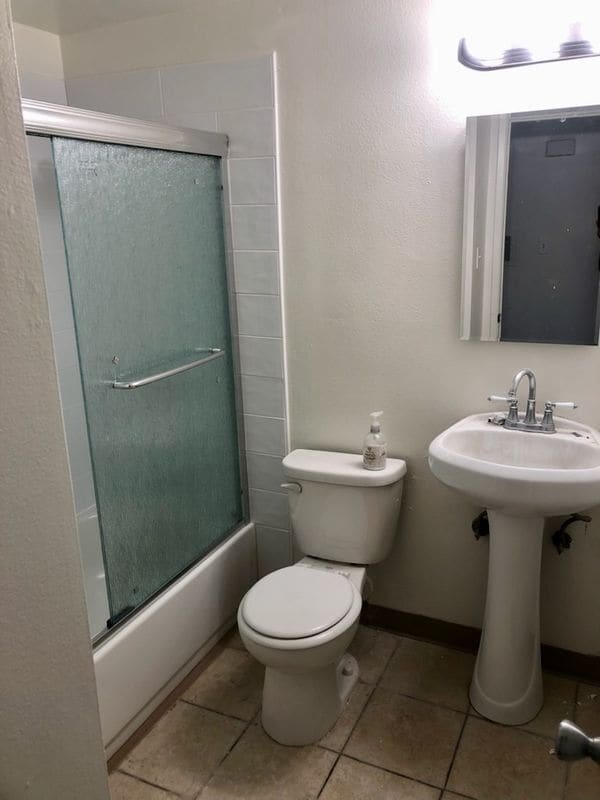 Photo - 1825 W Maple Ave
