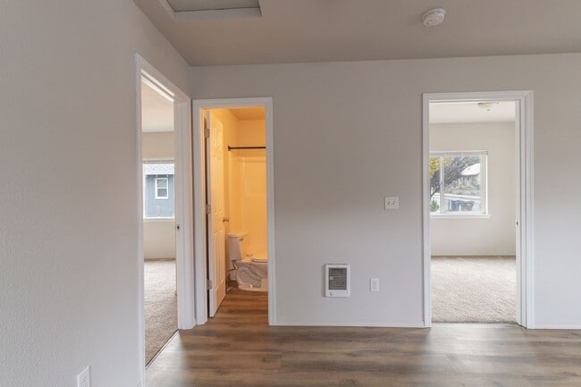 Photo - EN331 Malaga Ave Unidad A