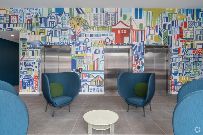 Photo - SOLO on Chestnut - 4233