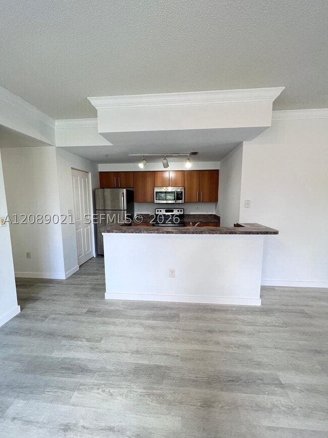 5980 W Sample Rd Unidad 301