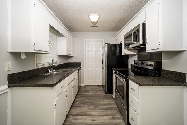 Photo - 8117 N Ridgebrook Dr
