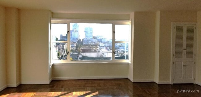 Photo - 1000 Green St Unit 802