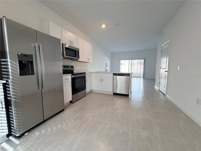 Photo - 2946 Skyline Lp