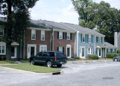 Building Photo - Oak Brook Annex Rental