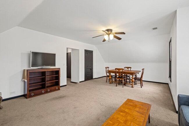 Photo - 4116 N Kilbourn Ave