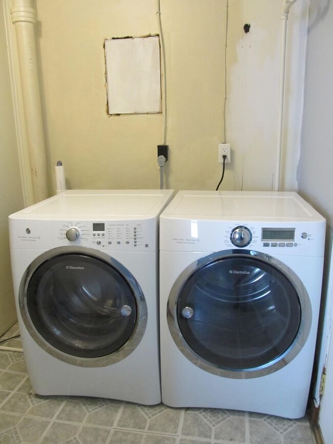 Photo - Two Bedroom Ranch in Westnedge Hill House