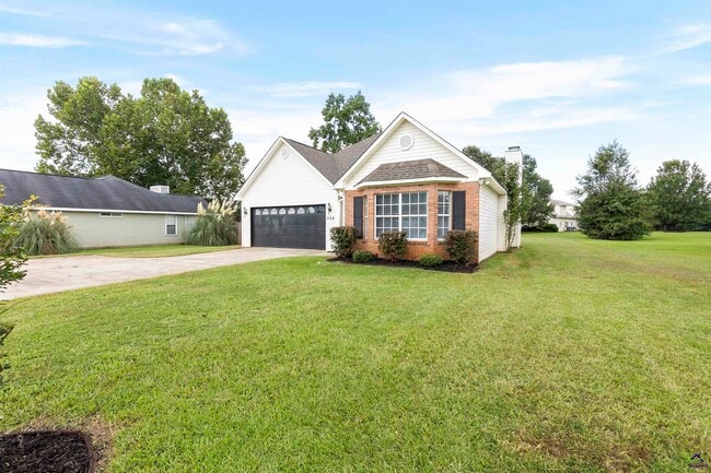 Photo - 308 Peach Blossom Rd