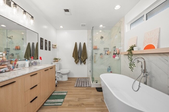 Photo - 4711 59th St