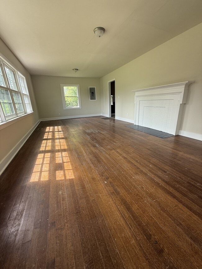Photo - 1212 Mims St SW