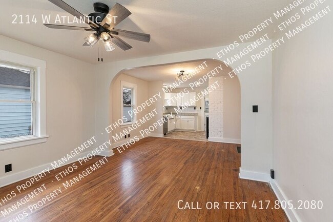 Photo - 2114 W Atlantic St