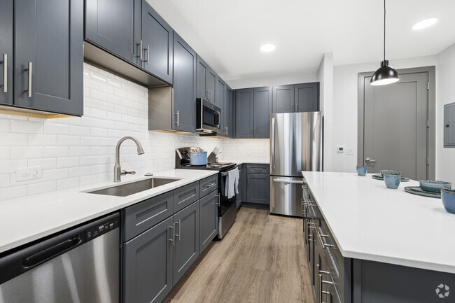 The Citadel 2BR, 2BA - 905SF - Kitchen - Iconik Bixby
