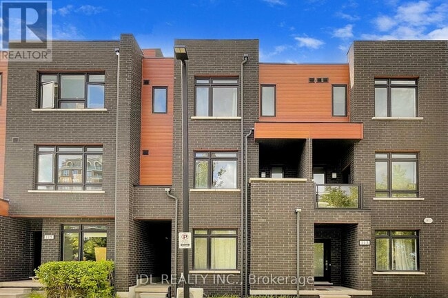 Photo - 370 Red Maple Rd