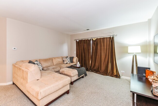 Photo - 9440 S 51st Ave Unit 413