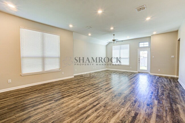 Photo - 10225 Biltmore Dr
