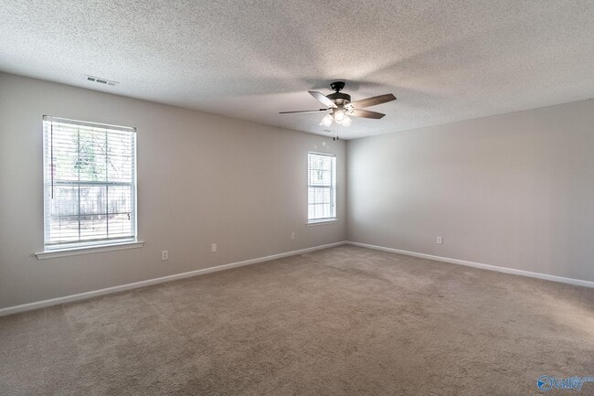 Photo - 114 Clover Ridge Dr