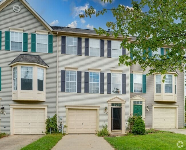 Building Photo - 6111 Silver Arrows Way Rental
