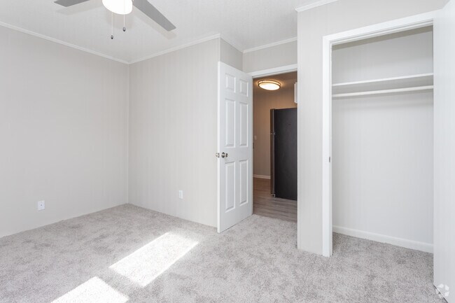 2BR, 1.5BA - 990SF - Bedroom