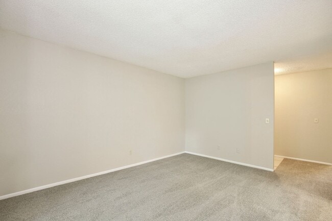 Photo - Spacious 2/2 Condo in Hawthorne Village - Orlando! Available Now!
