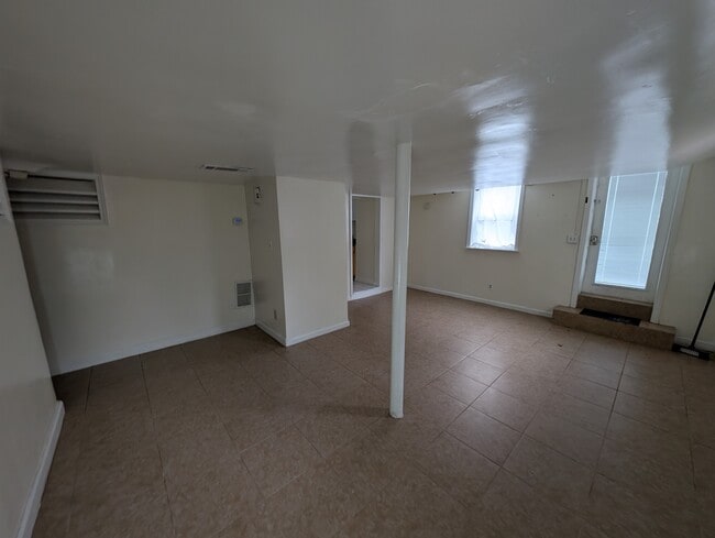 Photo - 709 Scott Blvd Unit C