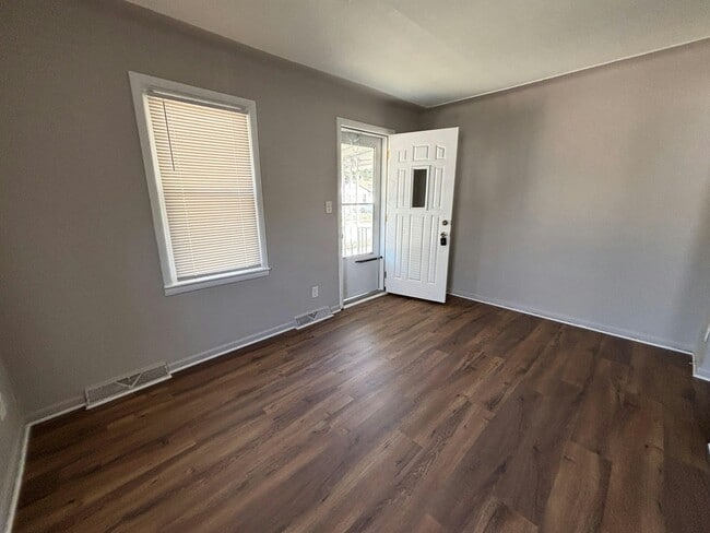 Photo - 7034 Yacht Ave