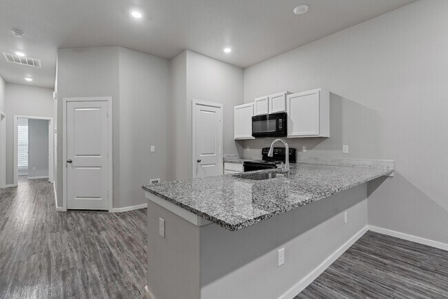 Photo - 2120 N Avenue J Unit A