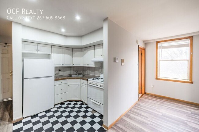 Photo - 734 S 9th St Unit 4F