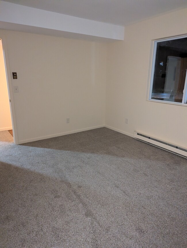 Photo - 4063 Oneida St