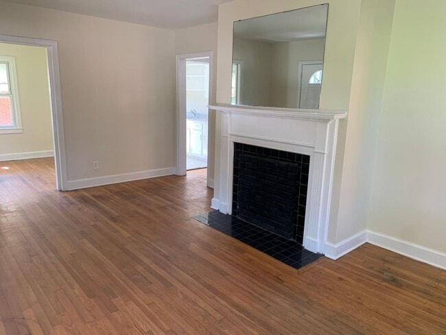 Photo - Cozy Two Bedroom Bungalow!