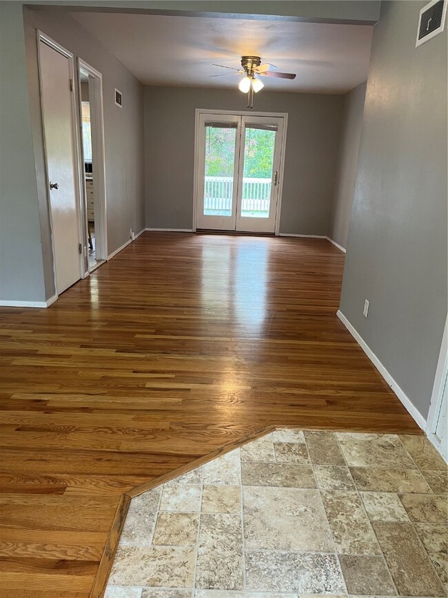 Photo - 1119 Port Diane Dr