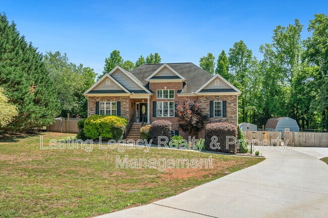 Photo - 187 Marbrook Dr