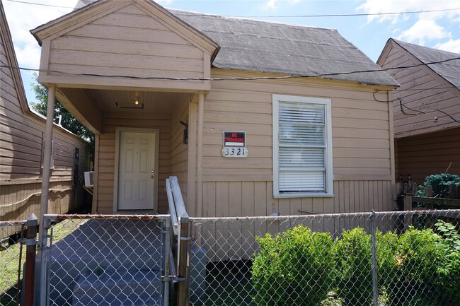Building Photo - 3321 Sampson St Rental