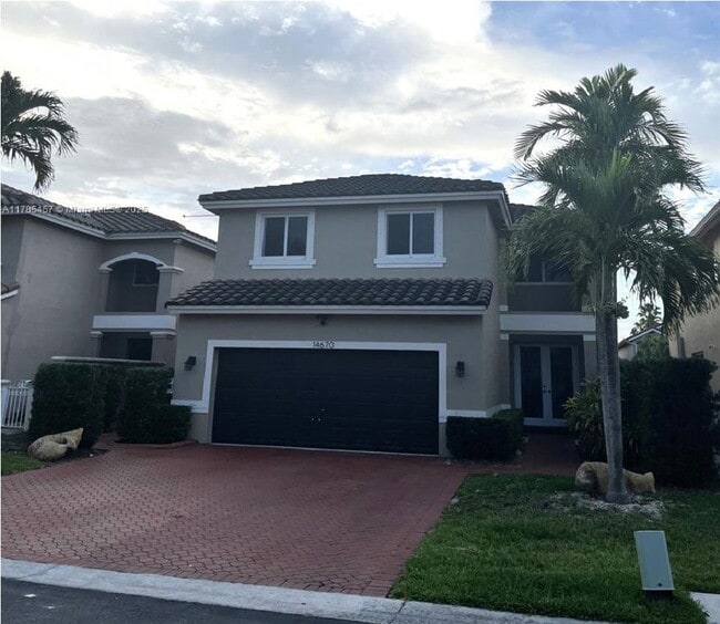 Photo - 14670 SW 132nd Ct Casa