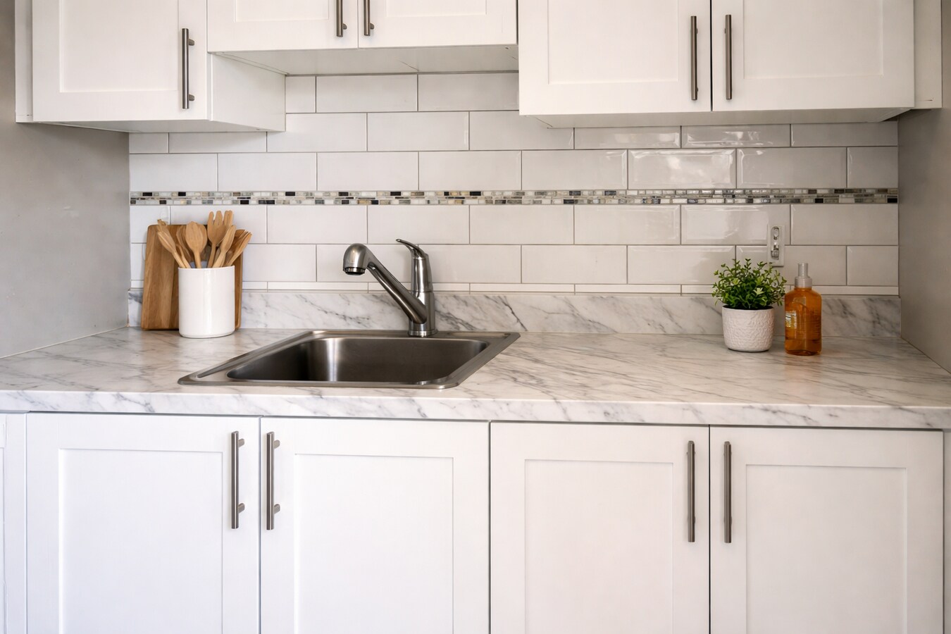 Photo - 144 King St W Unité 8