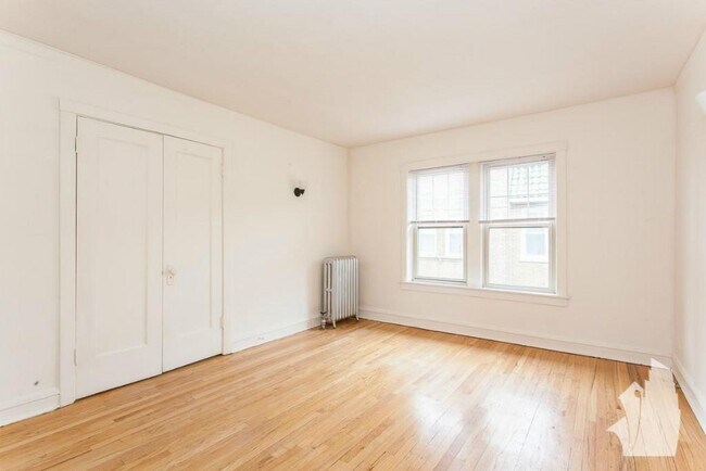 2108 W Ainslie St Unit S1