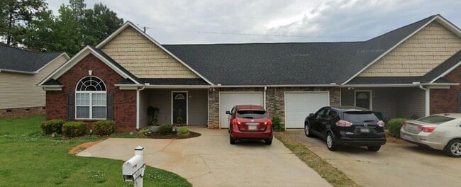 Building Photo - 512 Victoria Manor Dr Rental