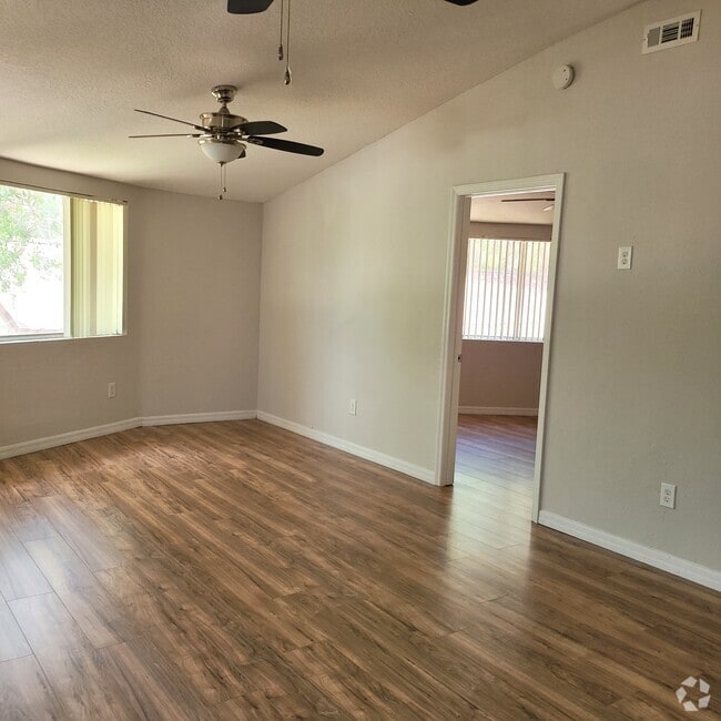 Building Photo - 20161 SE Hwy 42 Rental