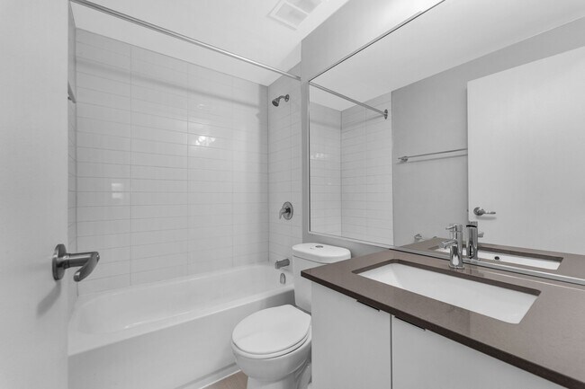 Photo - 145 York St Unit 602