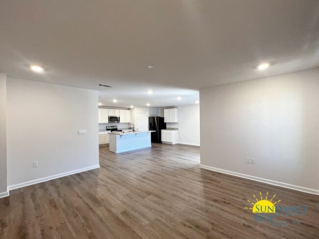 Photo - Gorgeous 4 bedroom home in Timberland Ridge of Crestview!