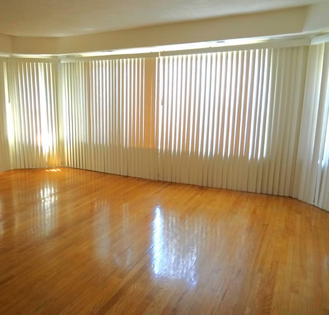 Photo - 8009 S Phillips Ave Unit 2