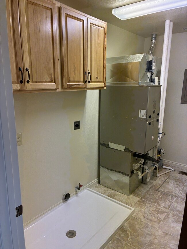 Photo - 2611 W 1400 S