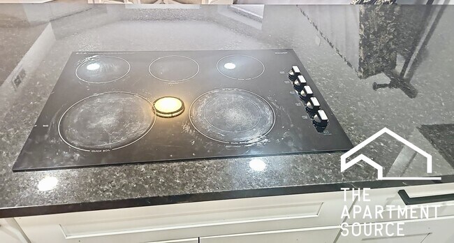 Photo - 3539 W Grenshaw St Unidad G