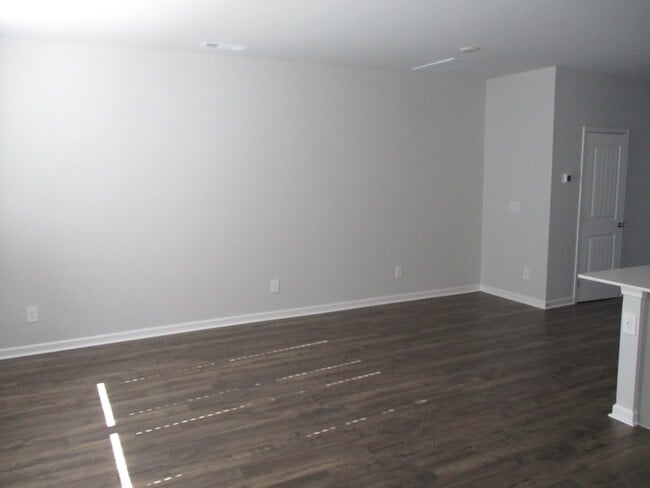 Photo - 515 Ferndale Pl