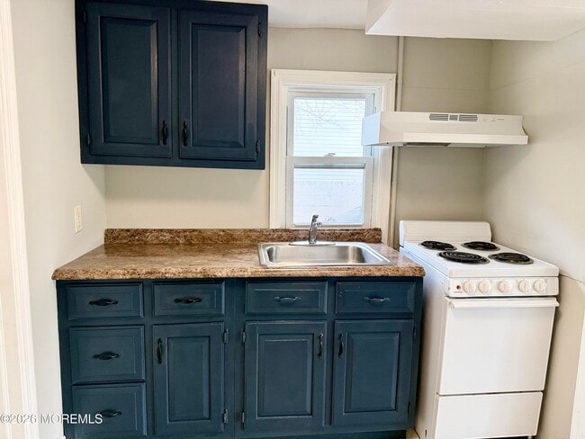 Photo - 1102 Drummond Ave