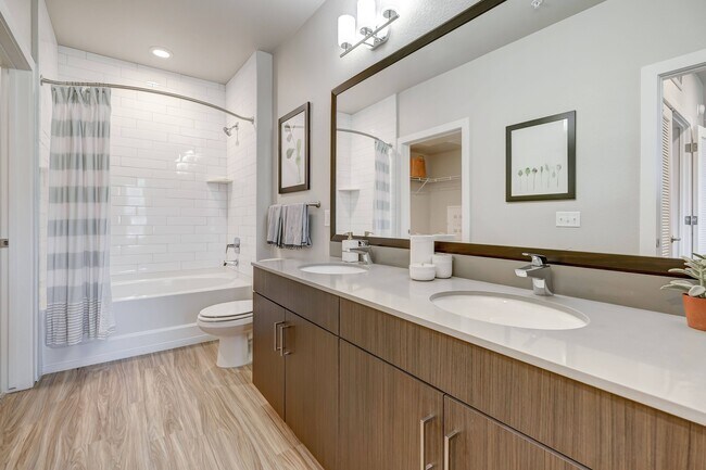 Bathroom - The Tenzing