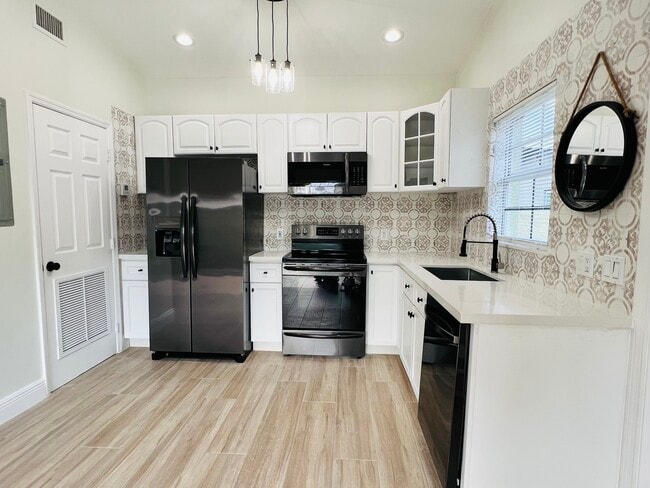 Photo - 1012 NE 17th Ct Unit 3