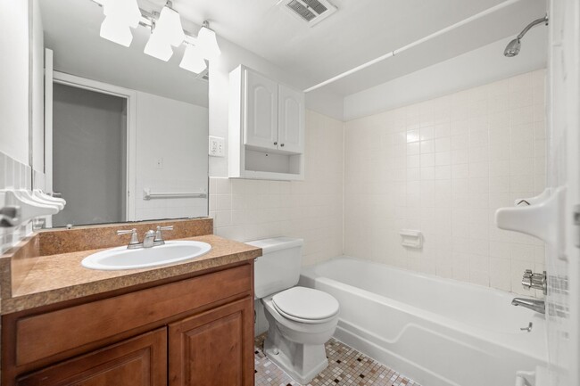 Photo - Metropolitan West Goshen