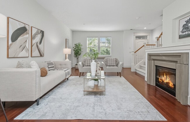 Photo - 619 SW Foresta Ter